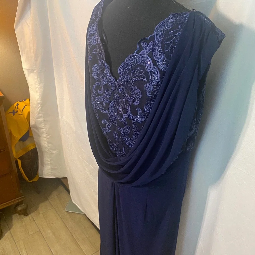 Alex Evenings Navy Blue Beaded Lace Gown Formal Evening Wedding Guest Size‎ 18